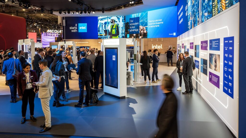 Stand Intel