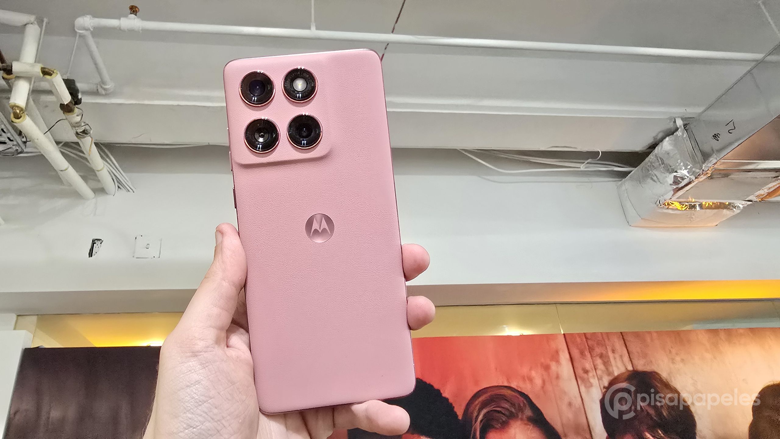 Moto Edge 60 Fusion Pisapapeles 03